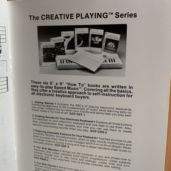 Keyboard Music Books - Beginner- Favourite Singalongs & Country Award Winners - Picture 8 of 12